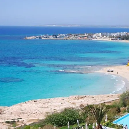 Picture Relaxing Beside Your Private Pool In Reading Your Favourite Book, 1260 فيلة